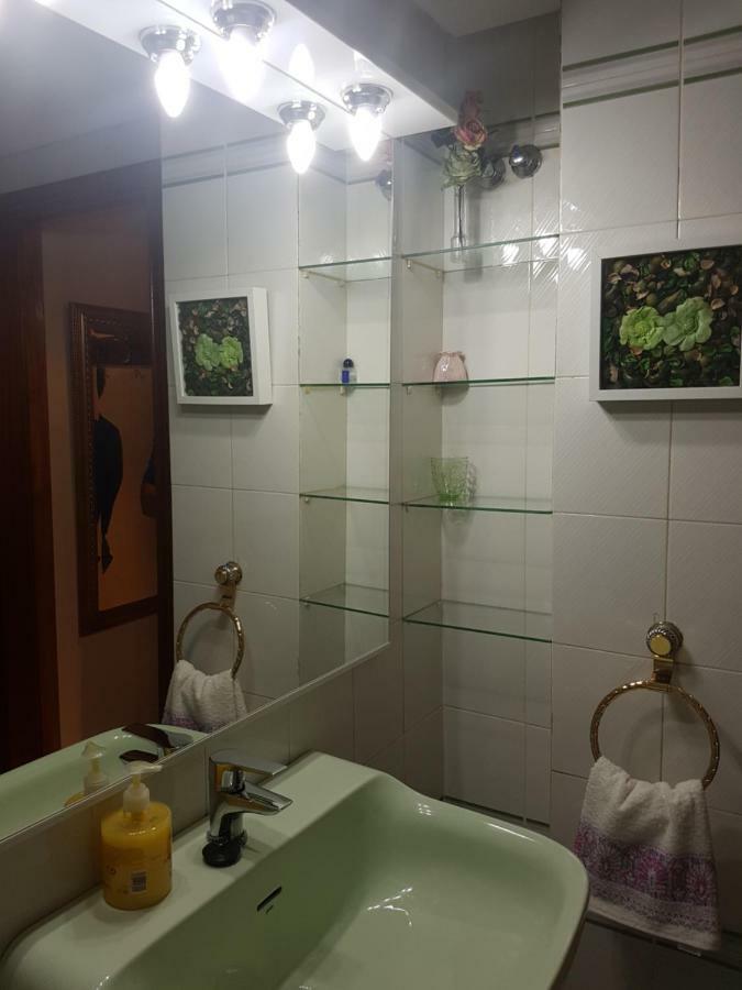 Apartamento Eduardo Dato Sevilla Exterior foto